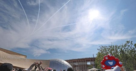 ブルーインパルス、きょうも万博上空を展示飛行　午後2時40分関空発、3時には会場へ - 産経ニュース