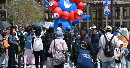 ミャクミャク万引き容疑の大学生「転売目的だった」　近く再逮捕へ | 毎日新聞