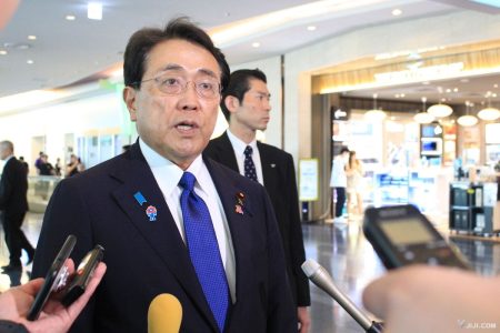 赤沢担当相、１９日に大阪出張　米財務長官ら万博で接遇：時事ドットコム