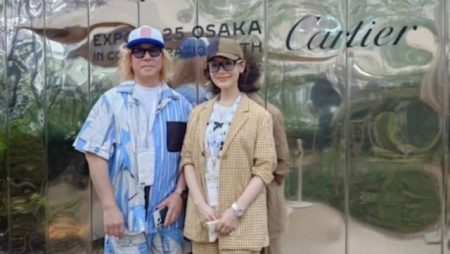 「わ〜！目立つ」あの超有名美人女優、大阪関西万博を夫婦で満喫！「御夫婦ほんと絵になる〜オーラがすごい」（スポーツブル）｜ｄメニューニュース（NTTドコモ）