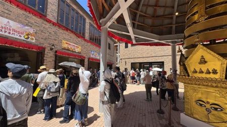 【速報】万博開幕から98日“最後の未開館”ネパール館ついにオープン　工事代金未払いで一時中断も…84の全パビリオンが出そろう（読売テレビ） - Yahoo!ニュース