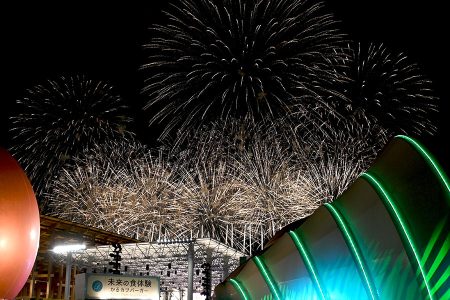 万博で北九州「関門海峡花火大会」を再現、約３分間歓声あがる | Lmaga.jp