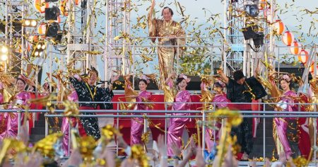 大阪万博、マツケンサンバで「大阪ウィーク真夏の陣」開幕 - 日本経済新聞