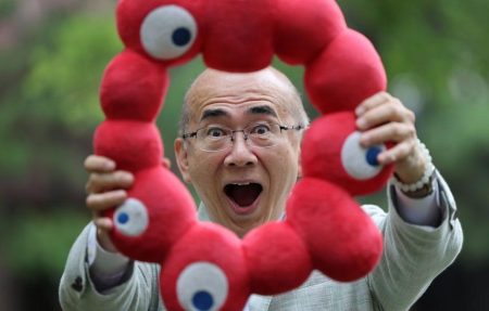 猛暑にもかかわらず大阪・関西万博来場者1000万人突破…安穏な老後をなげうって奔走する「ミスター・ミャクミャク」にインタビュー（上）-Chosun online 朝鮮日報