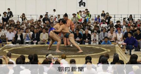 白熱のぶつかり合い　「万博場所」で4千人喝采　大相撲の地方巡業 [大阪府] [大阪・関西万博2025]：朝日新聞