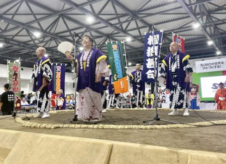 【大阪・関西万博】相撲文化、世界へ　奈良県から葛城、桜井市が参加しPR　所作説明や甚句披露｜奈良新聞デジタル