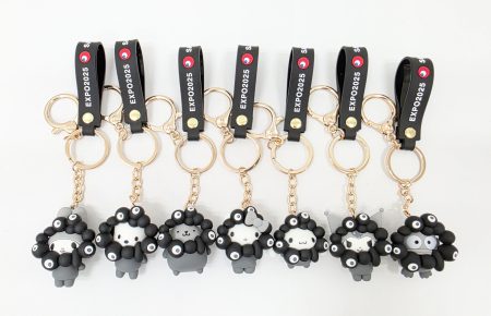 サンリオ×ミャクミャク新作グッズ、モノクロキーホルダーが登場。万博会場内ストアKINTETSU限定で本日発売 - トラベル Watch