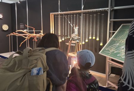 KEK参加の大阪・関西万博展示が始まりました - KEK｜高エネルギー加速器研究機構