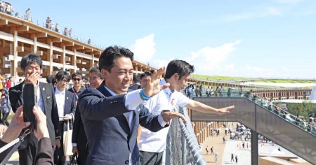 「改革魂持った政治家」小泉農水相が維新・吉村氏を絶賛　万博視察密着3時間、親密な2人 - 産経ニュース
