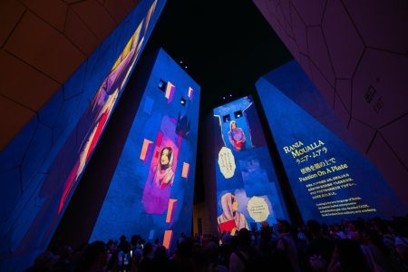 【大阪・関西万博サウジアラビア王国館】新しく夜のプロジェクション「Her Influence」をスタート、サウジアラビアの女性の成果をマンガで投影 | 2025年大阪・関西万博 サウジアラビアパビリオンのプレスリリース