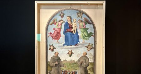 万博イタリア館に新たな美術品。ラファエロの師・ペルジーノ《正義の旗》が日本初公開｜美術手帖
