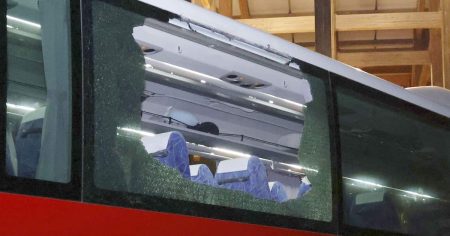 万博の大屋根リングにバス接触　単独事故か、けが人なし - 産経ニュース