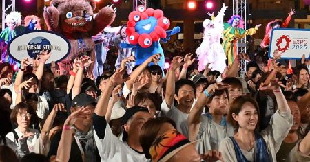 USJ×大阪万博コラボイベント、ゾンビとミャクミャクがダンスで共演 - 日本経済新聞