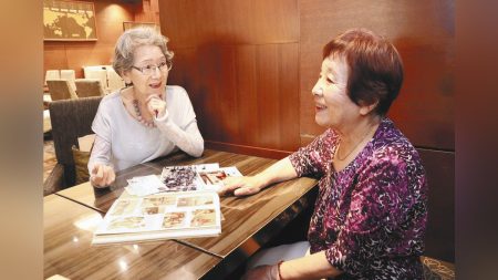 大阪万博:再会待ち遠しい！７０年万博オランダ館の同窓会開催へ…「女性たちの人生に大きな影響を与えている」 : 読売新聞