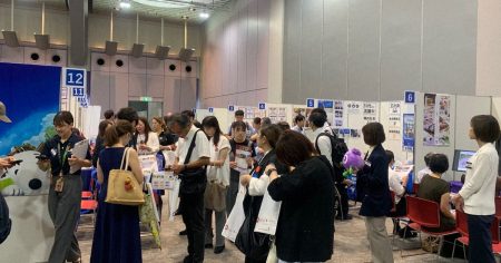 万博スタッフ、閉幕直前に争奪戦　注目集める「即戦力のおもてなし」 | 毎日新聞