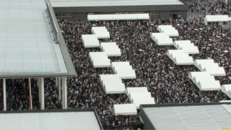 【万博速報】入場待ちでひしめき合う東ゲート…19日(金)は21.1万人が来場　連日大混雑で閉幕日まで入場予約枠は「空き無し」　当日券や「枠開放」はある…？ | MBSニュース