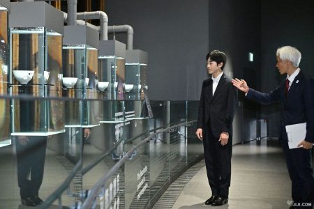 悠仁さま、初の単独公務　大阪・関西万博視察：時事ドットコム
