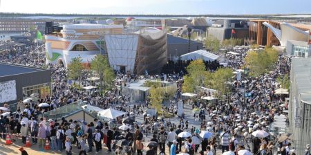 残暑の中、駆け込み需要でにぎわう　大阪・関西万博、閉幕まで残りわずか|社会|神戸新聞NEXT