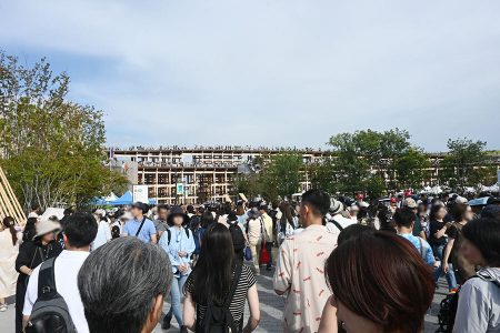 【速報】万博きのう10月2日（木）の一般入場者数は21万2000人、閉幕に向け「大屋根リングの花」を無料配布＜閉幕まで残り10日＞（Lmaga.jp） - Yahoo!ニュース