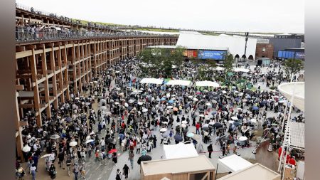 大阪万博:万博の会場案内マップを無断で複製・販売、１１万円売り上げか…書類送検された男「小遣い稼ぎでやった」 : 読売新聞