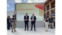 ◆大阪・関西万博閉幕日、イタリア館前に特設スケートリンク登場◆万博からミラノ冬季五輪へ、関西大学のスケーターがバトンを繋ぐ ～本学出身アスリートの宮原知子氏、パラ陸上和田伸也氏も登場～ | 関西大学