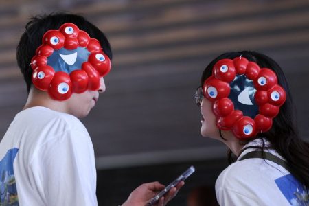 大阪・関西万博＆ミャクミャク「大成功」をもたらした「大衆の無責任」 落語『たがや（談志バージョン）』に見る大衆心理と「手のひら返し」(3/3) | JBpress (ジェイビープレス)