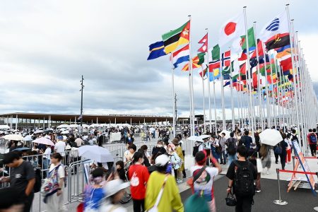 大阪・関西万博、最終日スタート　東西ゲートに長蛇の列、当日券は販売なし - TRAICY（トライシー）
