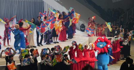 万博閉会式　吉村知事は8回「ありがとう」連呼　次回開催地のサウジにBIE旗引き継ぐ - 産経ニュース