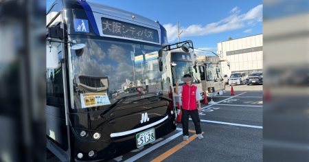半年間万博のバス運転手として働いた大学生がいた「影の立役者」「逆算して単位も免許も取ったのすごい」 - Togetter