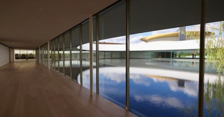 大阪万博、迎賓館を報道公開　ミャクミャクデザートやお点前体験 - 日本経済新聞
