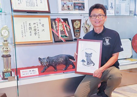 ヤマネコ像が帰還　竹富町 | 八重山毎日新聞社