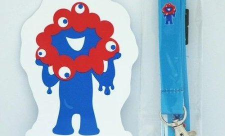 撮影にミャクミャク「召喚」できる逸品も！　思い出広がるミャクミャクグッズ8選 | AERA DIGITAL（アエラデジタル）