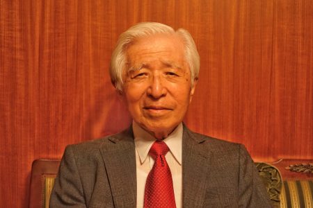 川島康生名誉教授が令和7年度文化勲章に選出されました － 大阪大学
