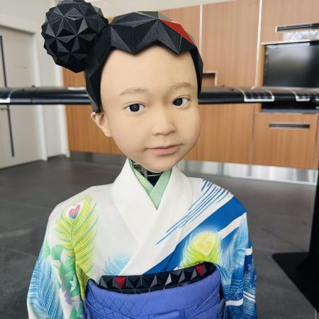 【石川・金沢】大阪・関西万博「いのちの未来」のアンドロイド「Yui」が金沢に！ | LEE