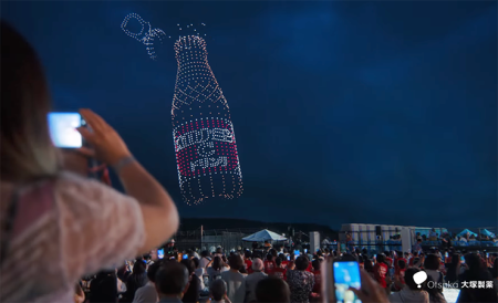 最先端のドローンショーで魅せるオロナミンC「元気ハツラツ！大空大合唱」篇　老舗ブランドが最先端テクノロジーを活用する意義 | Agenda note (アジェンダノート)