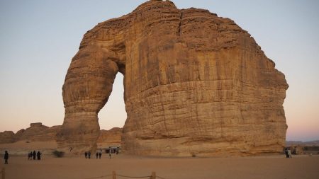 ｢サウジアラビア｣に行ったら"イメージ真逆"の最先端都市と絶景が広がっていた　2030年の万博･2034年のFIFAワールドカップ開催地 | 旅行 | 東洋経済オンライン