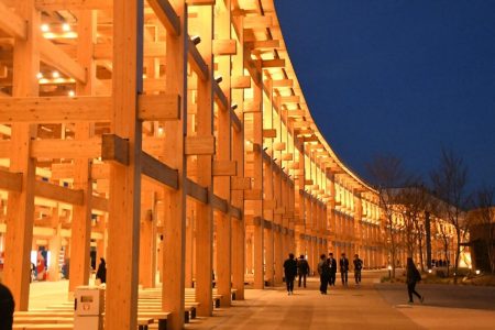 万博の「大屋根リング」をつくった建築家・藤本壮介さん、初の大規模個展　お気に入りは「思考の森」：東京新聞デジタル