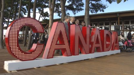 大阪・関西万博カナダパビリオン「ＣＡＮＡＤＡ」モニュメント　東日本大震災の被災地に移設＜宮城・名取市＞（2025年11月2日掲載）｜ミヤテレNEWS NNN
