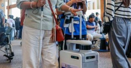 ＡＩスーツケースで移動自由に | カナロコ by 神奈川新聞