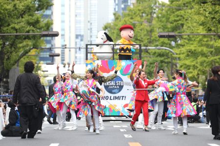 【動画】「御堂筋ランウェイ」ユニバーサル・スタジオ・ジャパンが特別パフォーマンス – OSAKA STYLE