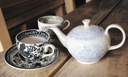 大阪万博の｢レガシー｣が能登の被災地へ　英国パビリオンのティーセットなど「みんなの家」に寄贈される：東京新聞デジタル