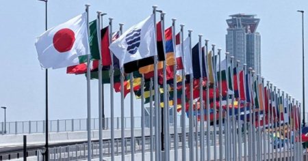 オリコンニュース：万博レガシー、一挙に関空・伊丹・神戸空港へ　英国館「電話ボックス」や住友館「ランタン」など13点［一覧］ | 毎日新聞