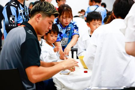 モアコスメティックス株式会社と自分だけのシャンプーを作ってみよう！「親子でアレルギーを考える」コラボワークショップを開催！