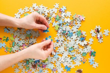 「大阪・関西万博」大屋根リングのジグソーパズルに思わず二度見　心折れそうな難易度に「地獄すぎる」「無理」（LIMO） - Yahoo!ニュース