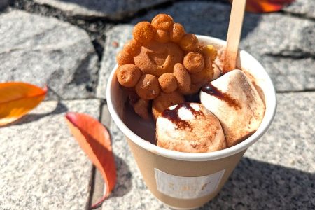 「常設にして！」人気の「ミャクミャク焼き」難波初登場…「泉」に浸からせると？ | Lmaga.jp