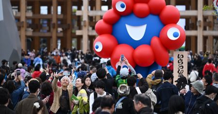 大阪万博跡地でミャクミャク旅立ちセレモニー　29日、府民1000人招く - 日本経済新聞