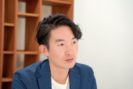 来春『おは朝』メインMCに！古川昌希アナ　「現場取材を続けて人の気持ちがわかる人になろう」中継リポーターとして心掛けていたこと | ABCマガジン