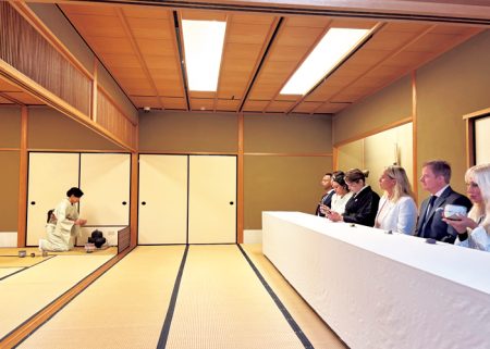 大阪梅田で「大茶会」が開催 | marie claire [マリ･クレール]