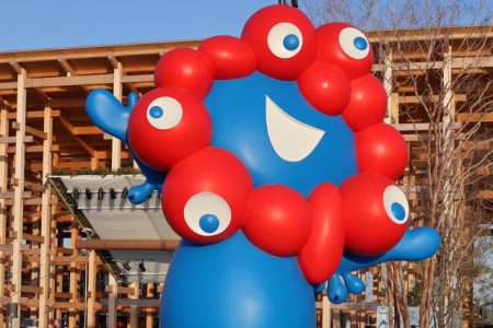 《遠方から来る人も》閉幕1カ月半後も会場を訪れる人が続出…盛り上がる「アフター万博」の実態（女性自身）｜ｄメニューニュース（NTTドコモ）