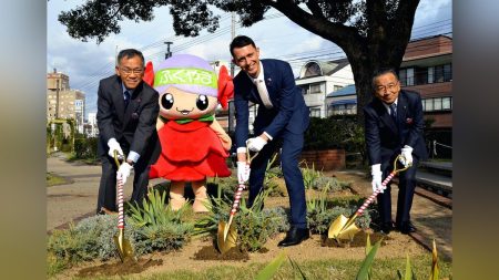大阪・関西万博・英国パビリオンのバラ、広島県福山市のバラ公園に…駐大阪英国総領事「レガシー引き継いでほしい」 : 読売新聞